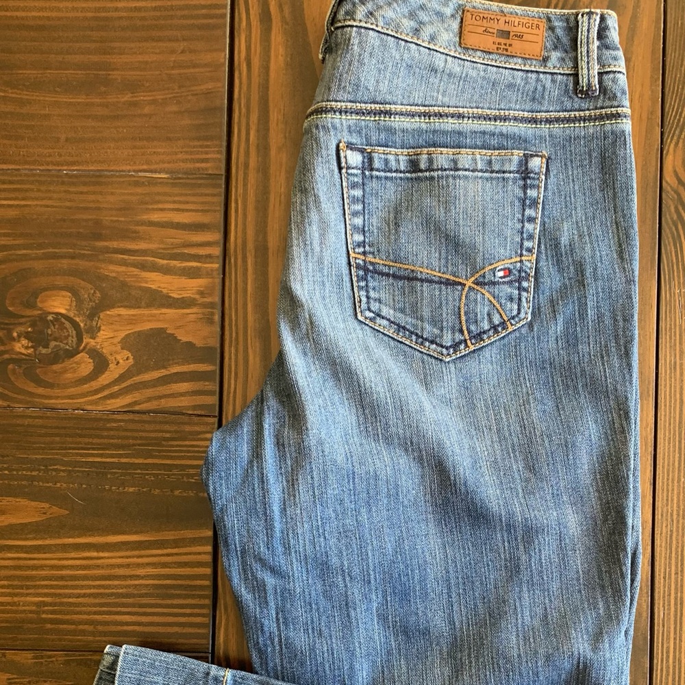 Tommy Hilfiger Blue Denim Capri Jeans, Size 10